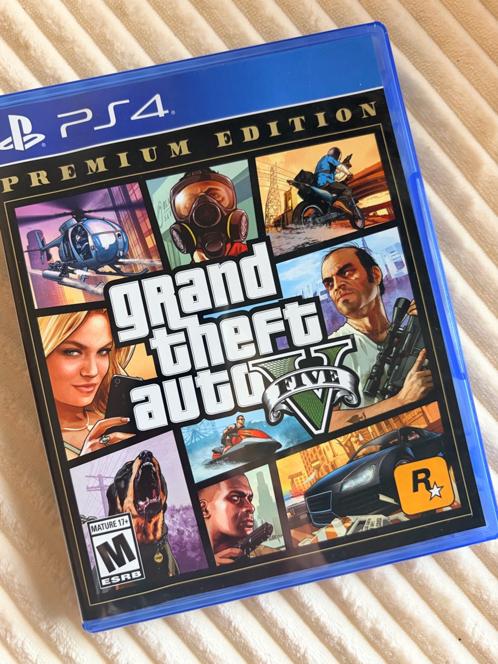 Grand Theft Auto V - Premium Edition (Blue) for PS4